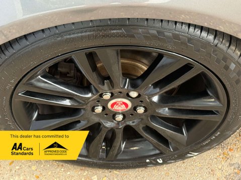 Jaguar XE 2.0 XE R-Sport D Auto 4dr 21