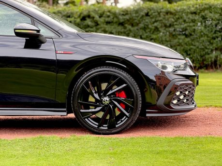Volkswagen Golf GTI TSI DSG 11