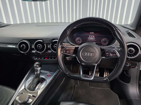 Audi TT 2.0 TFSI Coupe 3dr Petrol S Tronic quattro Euro 6 (s/s) (310 ps) 37