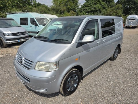 Volkswagen Campervan 5