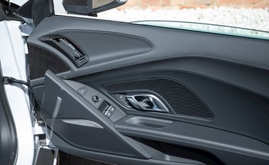 Audi R8 V10 Plus Spyder 22