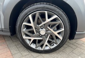 Hyundai KONA 1.6 h GDI PREMIUM AUTO PETROL HYBRID 19