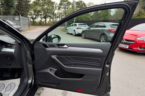 Volkswagen Passat GTE DSG - VAT Q - 1 OWNER - PLUG IN HYBRID - 3 IN STOCK 24
