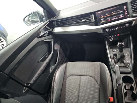 Audi A1 1.0 A1 Sportback 30 TFSI S Line Semi-Auto 5dr 24