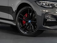 BMW 3 Series 2.0 330e 12kWh M Sport Pro Edition Saloon 4dr Petrol Plug-in Hybrid Auto xD 31