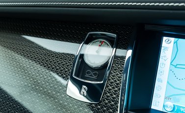 Rolls-Royce Wraith Black Badge 21