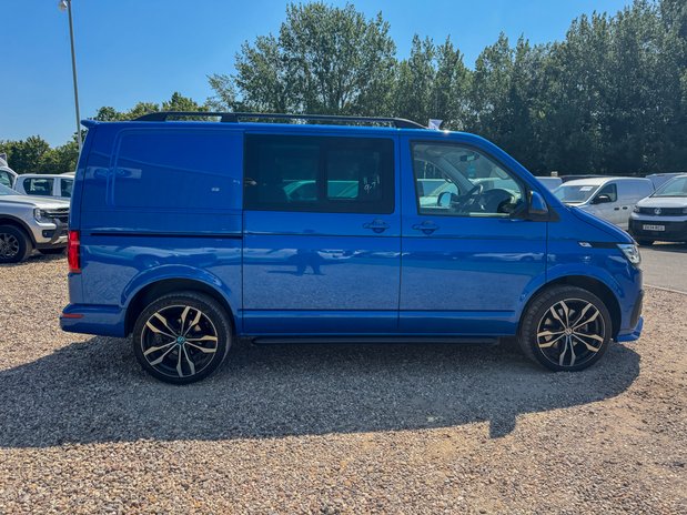 Volkswagen Transporter Crew Cab AUTO SWB L1H1 Low Roof T32 Highline 204ps 4motion Air Con Alloys E 6