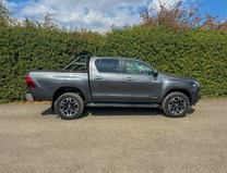 Toyota Hilux Invincible | Auto | 2.4 LT | Double Cab | Camera | Sensors | EURO 6 4