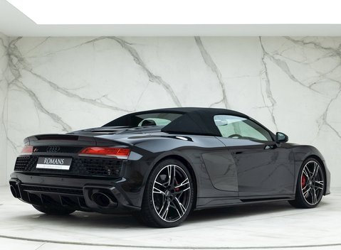 Audi R8 Spyder V10 Performance Carbon Black 9