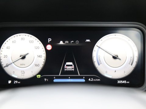 Hyundai KONA 39kWh Premium Auto 5dr (10.5kW Charger) 14
