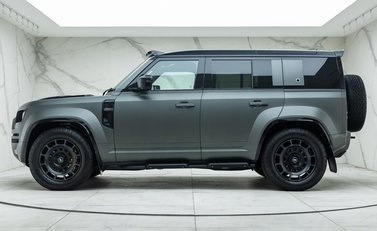 Land Rover Defender 110 OCTA EDITION ONE 5