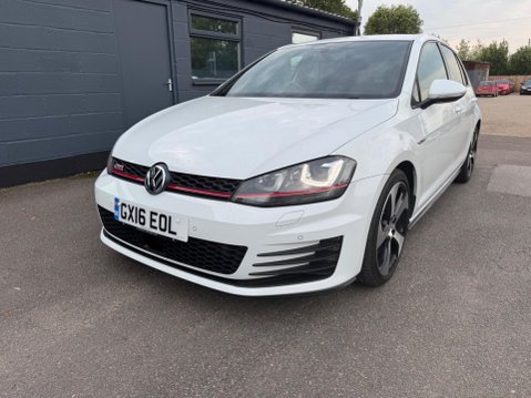 Volkswagen Golf GTI PERFORMANCE 4