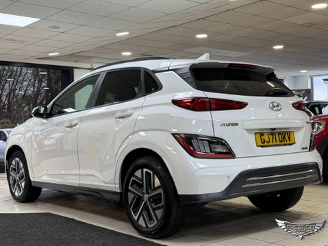 Hyundai KONA 64kWh Premium Auto 5dr (10.5kW Charger) 5