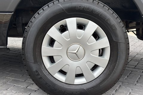 Mercedes-Benz Sprinter 319 V6 Cdi Lwb Hr Panel Van - Twin Side Doors / Air Con / Rear Camera 34