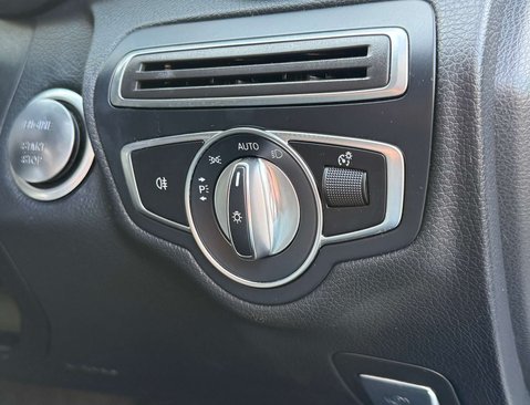 Mercedes-Benz C Class 2.1 C 250 AMG Line Premium D Auto 2dr 31