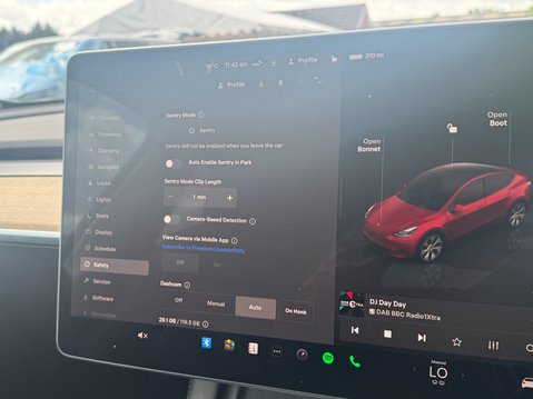 Tesla Model Y (Sold)(Dual Motor) Long Range SUV 5dr Electric Auto 4WDE (384 bhp) 25