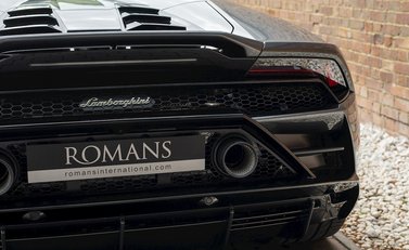 Lamborghini Huracan Spyder LP640-4 EVO 23