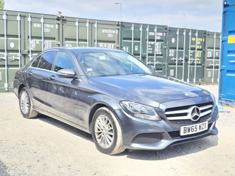 2016 Mercedes-Benz C-Class thumbnail 11