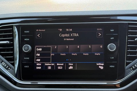 Volkswagen T-Roc R TSI 4MOTION DSG - LAPOIZ BLUE -FULL VOLKSWAGEN SERVICE HISTORY -CARPLAY 49