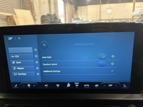 Ford Transit Custom 340 LIMITED ECOBOOST KOMBI 22
