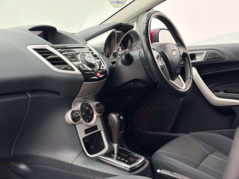 Ford Fiesta 1.4 Fiesta Titanium Auto 5dr 52