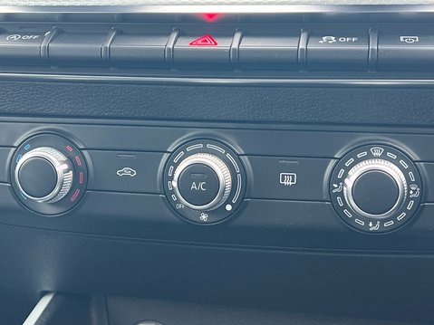 Audi Q2 TFSI SE 24