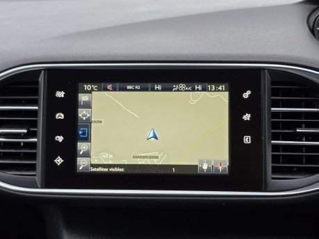 Peugeot 308 1.2 PureTech Allure Hatchback 5dr Petrol EAT Euro 6 (s/s) (130 ps) 46
