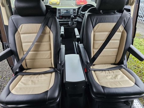 Volkswagen Caravelle 2.0 BiTDI BlueMotion Tech Executive MPV 5dr Diesel DSG 4Motion Euro 6 (s/s) 27