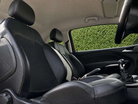 Vauxhall Adam 1.2i ecoFLEX ENERGISED Hatchback 3dr Petrol Manual Euro 6 (s/s) (70 ps) 11