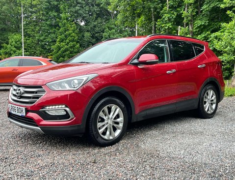 Hyundai SANTA FE 2.2 Santa Fe Premium Blue Drive CRDi Auto 4WD 5dr 12