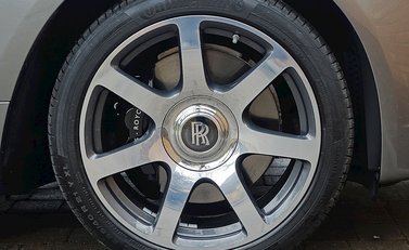 Rolls-Royce Dawn 7