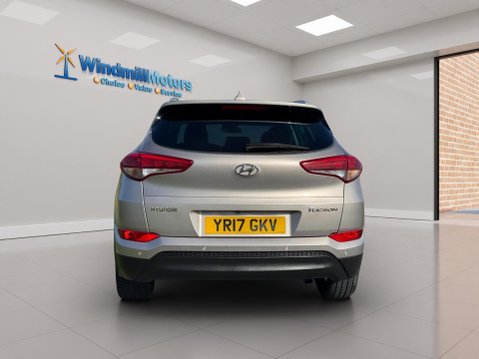Hyundai TUCSON 1.7 CRDi Blue Drive Sport Edition Euro 6 (s/s) 5dr 9