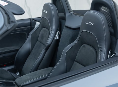 Porsche 718 BOXSTER GTS PDK 21
