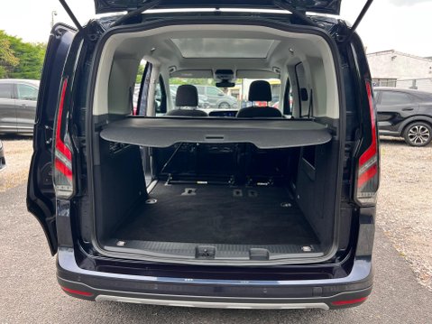 Ford Tourneo Connect 2.0 EcoBlue Active DCT Euro 6 (s/s) 5dr 31
