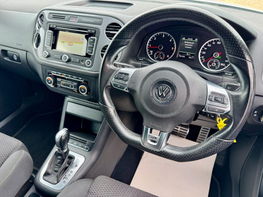 2014 Volkswagen Tiguan — image 32