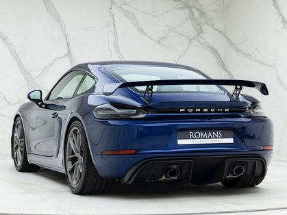 Special Porsche Cayman S to celebrate 2 million Facebook fans 