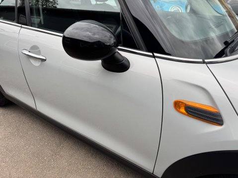 Mini Hatch COOPER 20