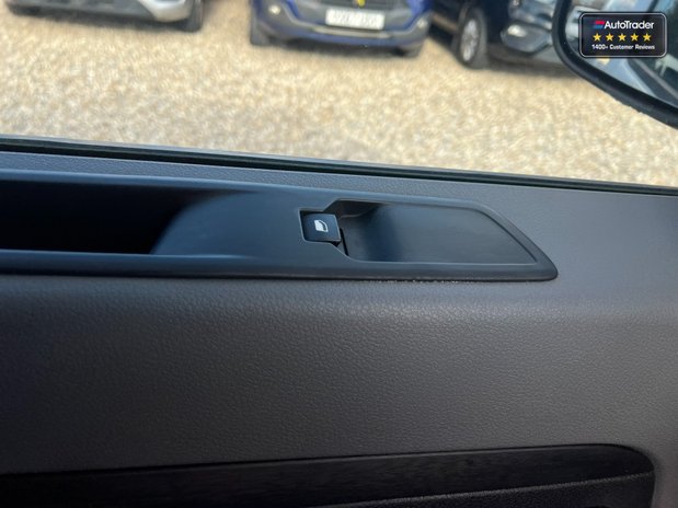 Vauxhall Vivaro SWB L1H1 F2700 Dynamic Air Con Sensors EURO 6 NO VAT 35