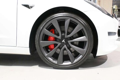 Tesla Model 3 PERFORMANCE AWD 12