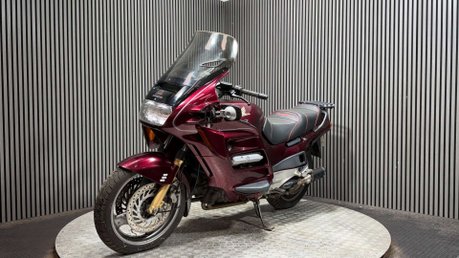 Honda ST 1997 ONLY 32K GOOD RUNNING CLASSIC TOURER BIKE 1100CC 6