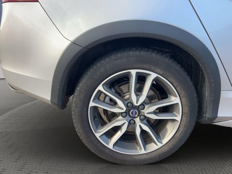 Volvo V60 2.0 D4 Lux Nav Auto Euro 6 (s/s) 5dr 74