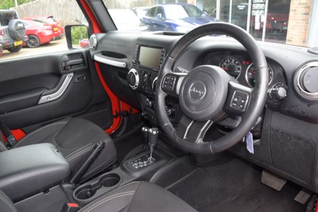 Jeep Wrangler Sahara Unlimited Edition Auto 7