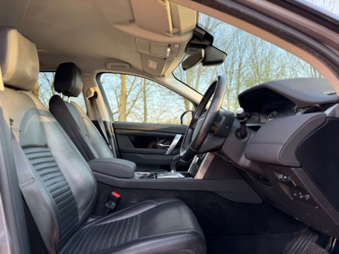 Land Rover Discovery Sport 2.0 Discovery Sport S D Auto 4WD 5dr 41