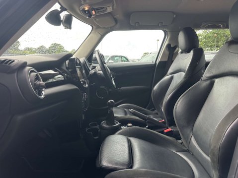 Mini Hatch 2.0 Cooper S 5dr 17