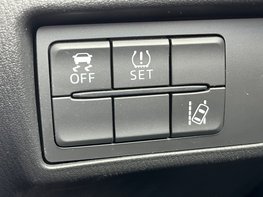 Mazda MX-5 SPORT NAV 47
