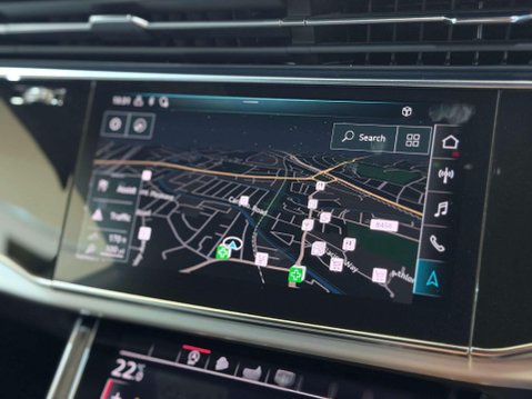 Audi Q8 3.0 TDI V6 50 S line SUV 5dr Diesel Tiptronic quattro Euro 6 (s/s) (286 ps) 44