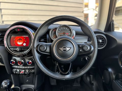 Mini Hatch 1.5 Cooper Hatchback 3dr Petrol Manual Euro 6 (s/s) (136 ps) 26