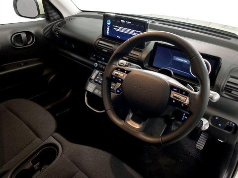 Hyundai Inster Long Range 49kWh 01 SUV 5dr Electric Auto (115 ps) Cruise Control - DAB Ra 12