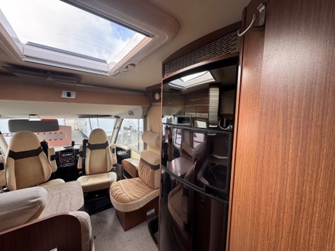 Burstner Aviano i727 30