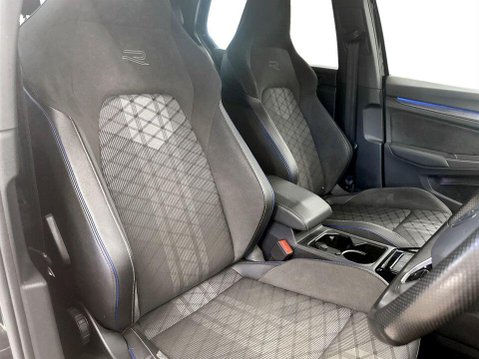 Volkswagen Golf 1.5 TSI R-Line Hatchback 5dr Petrol Manual Euro 6 (s/s) (150 ps) Sat Nav 11